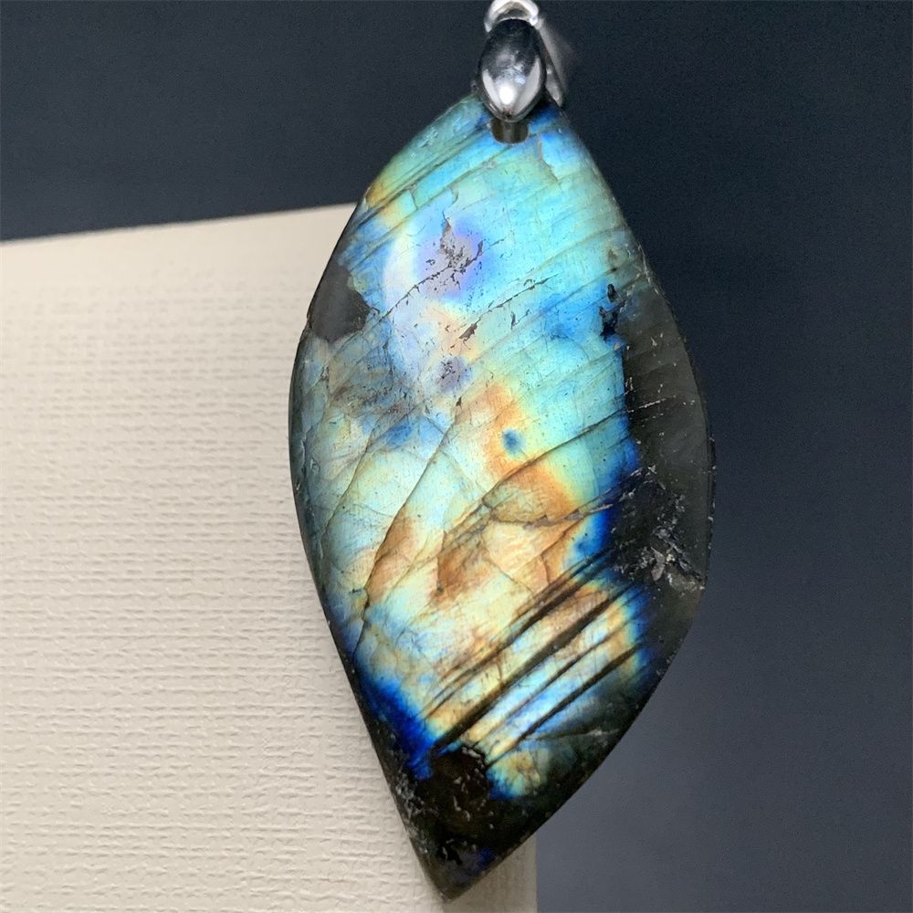 Photography Yellow - Rare Natural Purple Light Labradorite Pendants